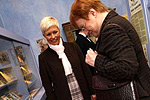  Evelin Ilves ja presidentti Tarja Halonen. Copyright © Tasavallan presidentin kanslia 